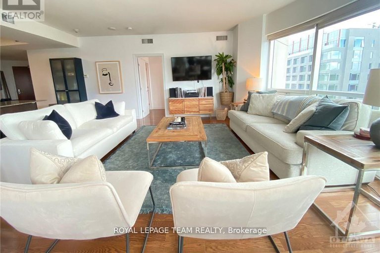 28618346/2204-234-rideau-street/sandy-hill/ottawa/ontario/K1N0A9_2