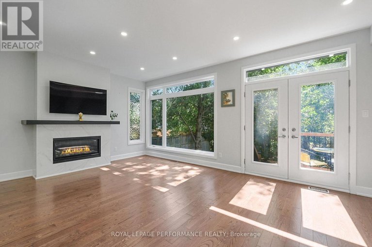 28824186/38-sunnymede-avenue/ottawa-westtunneys-pasture/ottawa/ontario/K1Y2L3_6