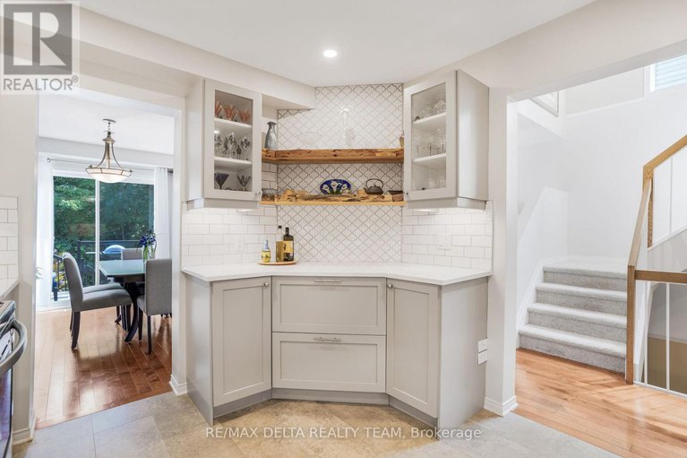 28932802/6320-sablewood-place/chapel-hill/ottawa/ontario/K1C7M6_8