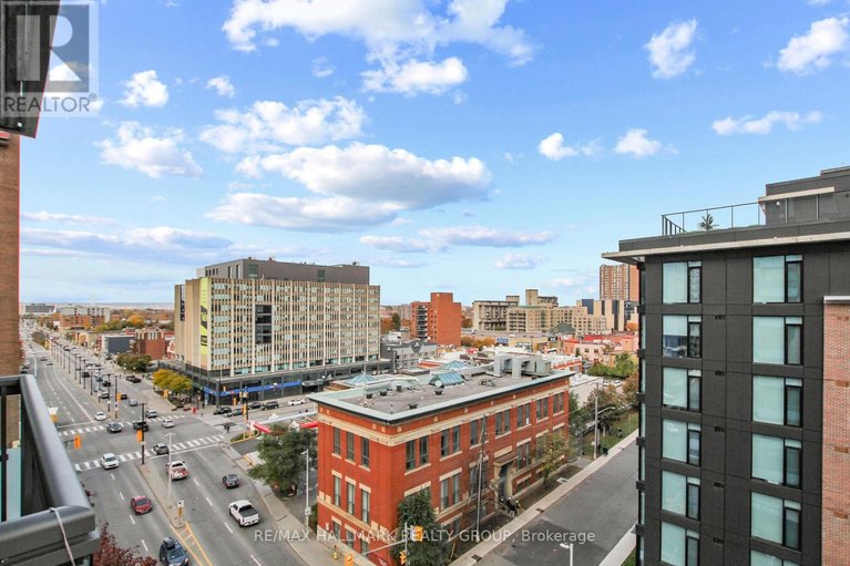 29513773/814-238-besserer-street/sandy-hill/ottawa/ontario/K1N6B1_28