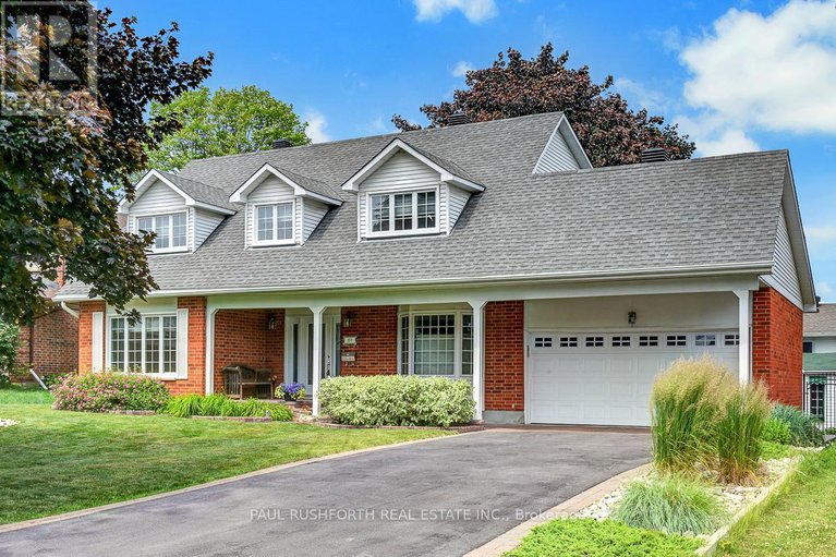 28358321/89-hawk-crescent/hunt-clubwestern-community/ottawa/ontario/K1V9G8_1