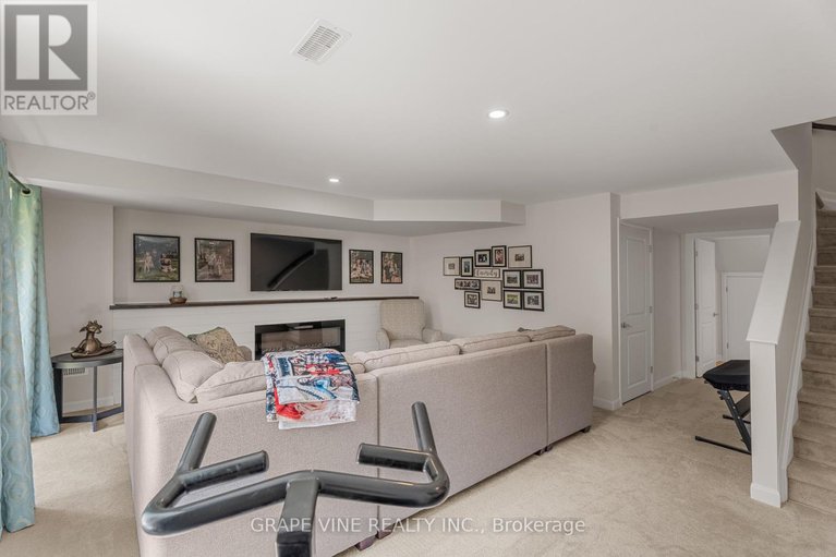 28597802/148-attwell-private/morgans-grantsouth-march/ottawa/ontario/K2K0P6_29