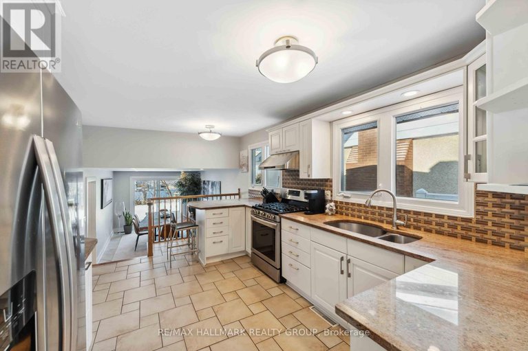 28618347/2425-ogilvie-road/beacon-hill-north/ottawa/ontario/K1J7N3_12