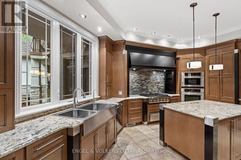 28965812/5800-queenscourt-crescent/manotick-east-to-manotick-station/ottawa/ontario/K4M1K3_17