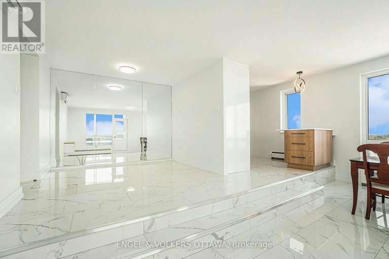 28051454/1309-915-elmsmere-road/beacon-hill-south/ottawa/ontario/K1J8H8_17