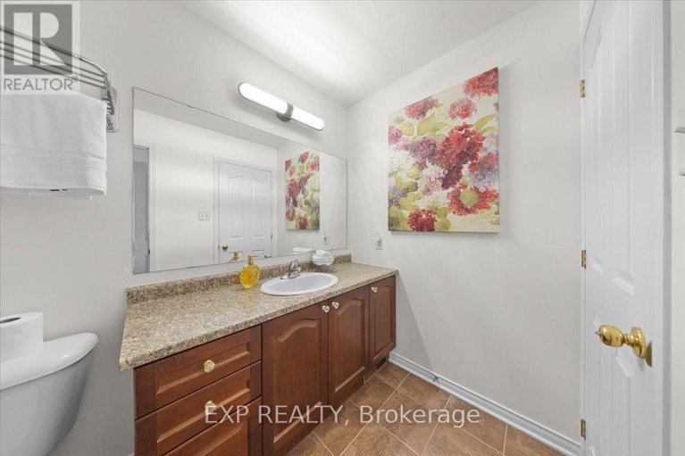 29649863/628-pepperville-crescent/emerald-meadowstrailwest/ottawa/ontario/K2M0E8_31