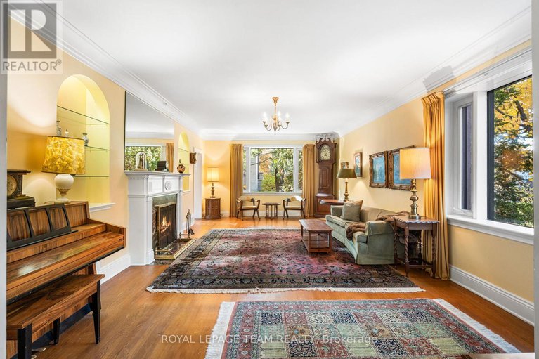 29064217/516-kenwood-avenue/mckellarhighland/ottawa/ontario/K2A0L6_7