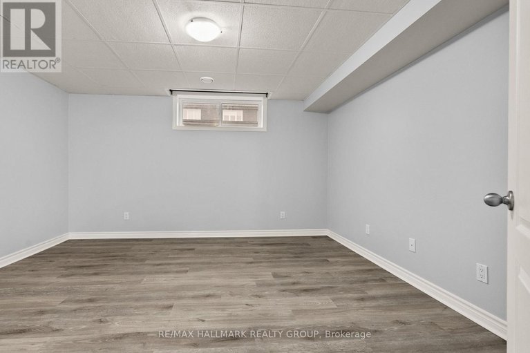 29606024/38-north-harrow-drive/longfields/ottawa/ontario/K2J4V7_33