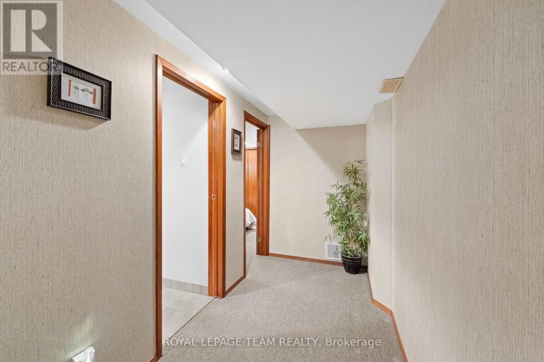 28883256/22-pellan-crescent/beaverbrook/ottawa/ontario/K2K1J5_25