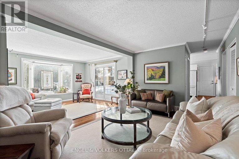 29330205/1336-cahill-drive/south-keys/ottawa/ontario/K1V7K4_16