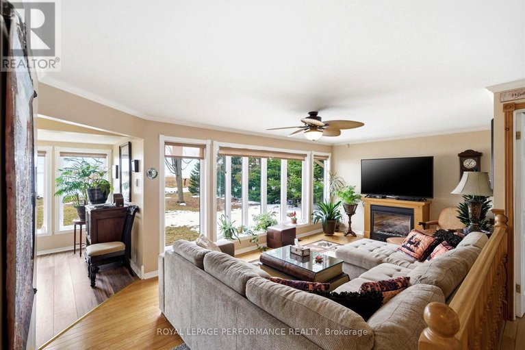 29528770/6588-tree-haven-road/south-glengarry-charlottenburgh-twp/south-glengarry/ontario/K0C2E0_6