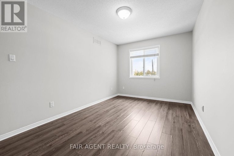 29495953/165-dahlia-street/town-of-rockland/clarence-rockland/ontario/K4K0G1_23