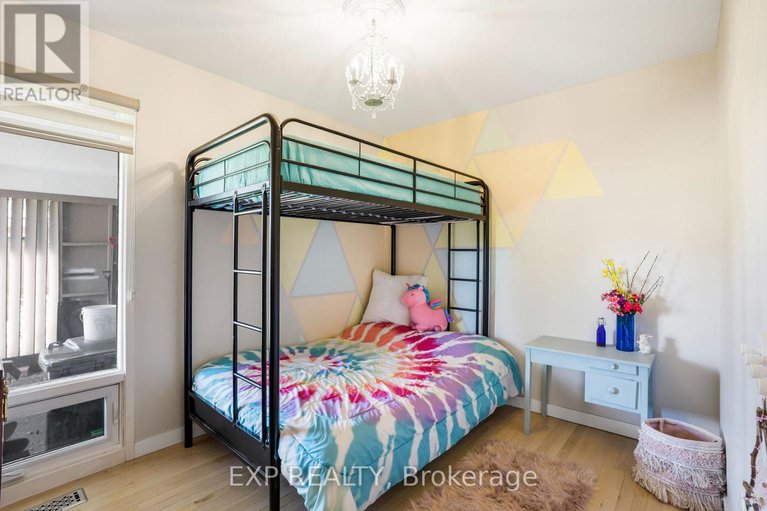 29107885/4-aberfeldy-street/arbeatha-park/ottawa/ontario/K2H6H5_21