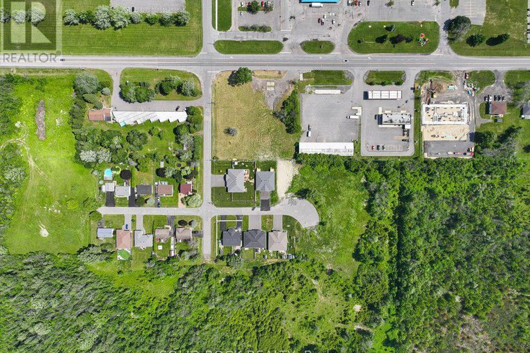 28739102/9-billings-avenue-w/iroquois/south-dundas/ontario/K0E1K0_12