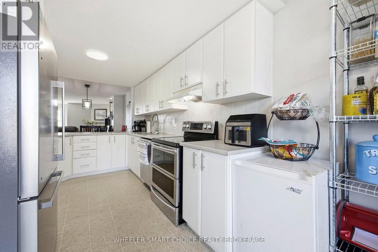 29436977/11-432-hillsboro-private/emerald-meadowstrailwest/ottawa/ontario/K2M3A8_8