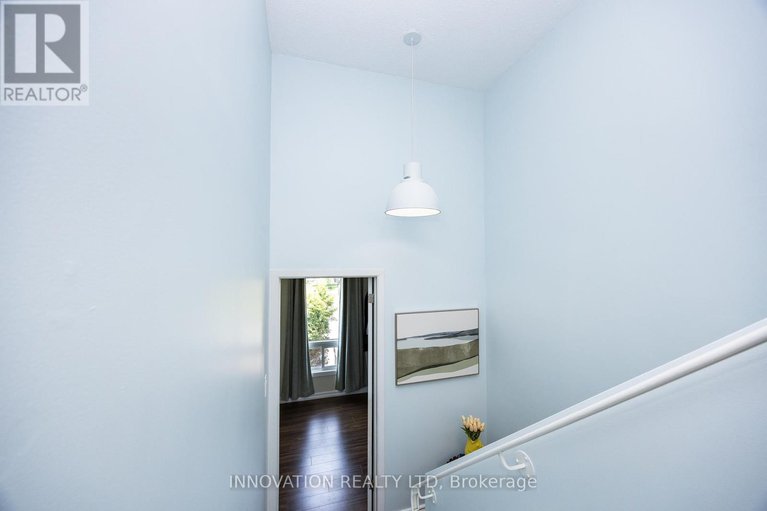 28478550/44-35-bering-court/katimavik/ottawa/ontario/K2L2B8_31