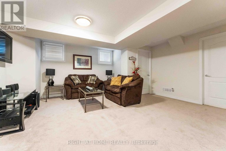 29150874/369-autumnfield-street/emerald-meadowstrailwest/ottawa/ontario/K2M0J6_32