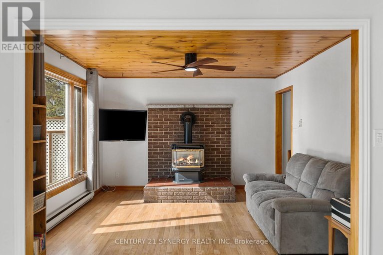 29448770/15658-county-43-road/north-stormont-finch-twp/north-stormont/ontario/K0C1K0_27