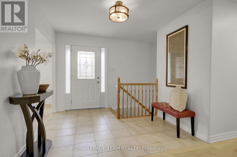 28297086/5719-stuewe-drive/manotick-east-to-manotick-station/ottawa/ontario/K4M1L2_5