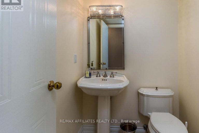 28251371/914-80-sandcastle-drive/leslie-park/ottawa/ontario/K2H9E7_22