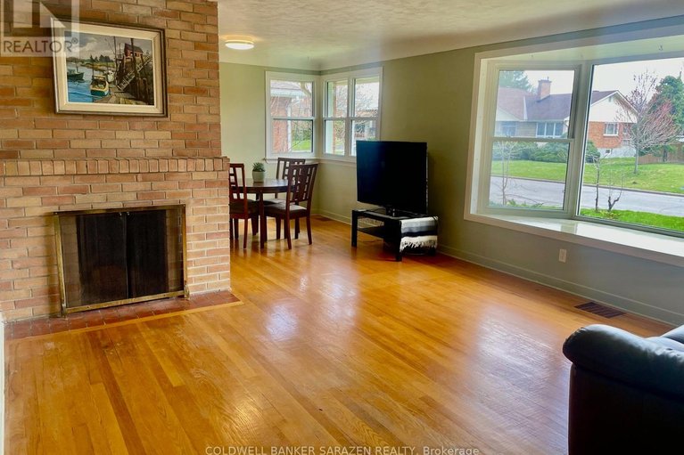 29689424/1421-palen-avenue/alta-vista/ottawa/ontario/K1H7E6_2