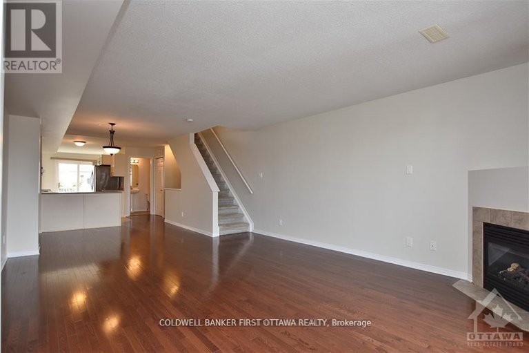 28523424/62-130-berrigan-drive/longfields/ottawa/ontario/K2J0J3_2