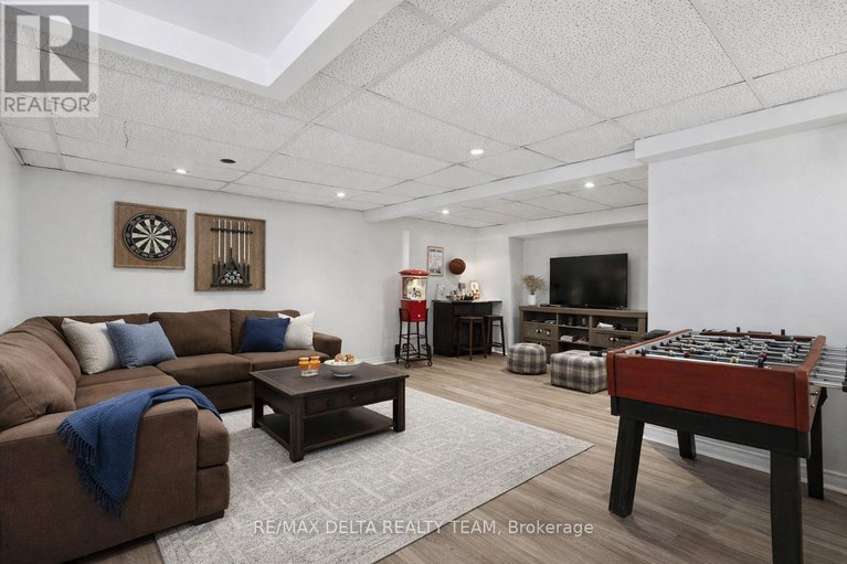 29339118/7877-jeanne-darc-boulevard-n/orleans-wood/ottawa/ontario/K1C2J1_28