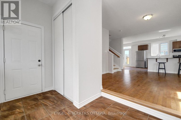 28399341/305-lamarche-avenue/orleans-village/ottawa/ontario/K1C1T1_3