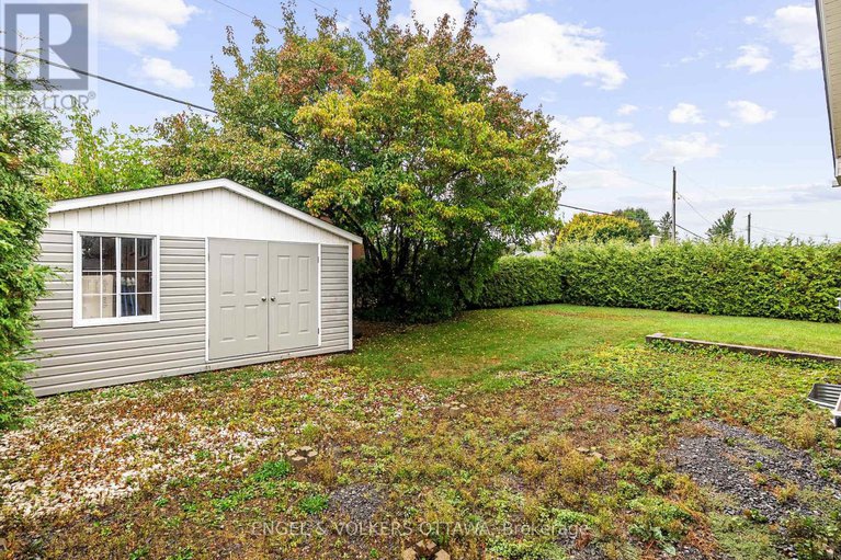 29413607/20-gary-avenue/manordale/ottawa/ontario/K2G3L3_30