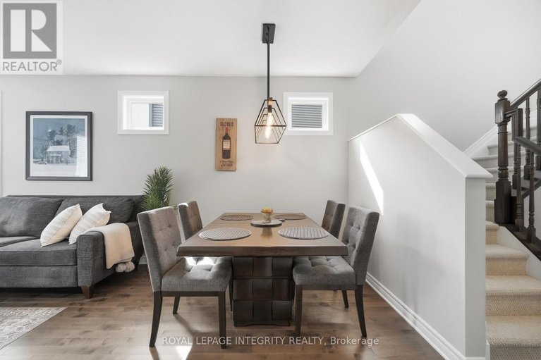 29671638/208-mountain-sorrel-way/avalon-west/ottawa/ontario/K4A1H2_9