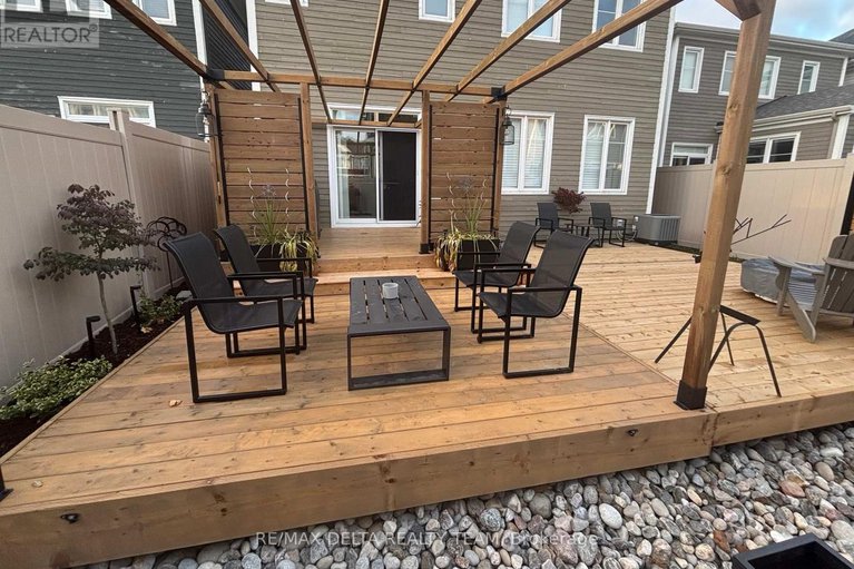 29091416/58-hackamore-crescent/goulbourn-twp-from-franktown-rdsouth-to-rideau/ottawa/ontario/K0A2Z0_35