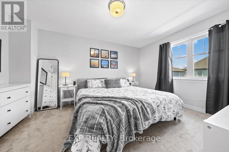 28491066/42-jardiniere-street/remainder-of-stittsville-area/ottawa/ontario/K2S2K3_14