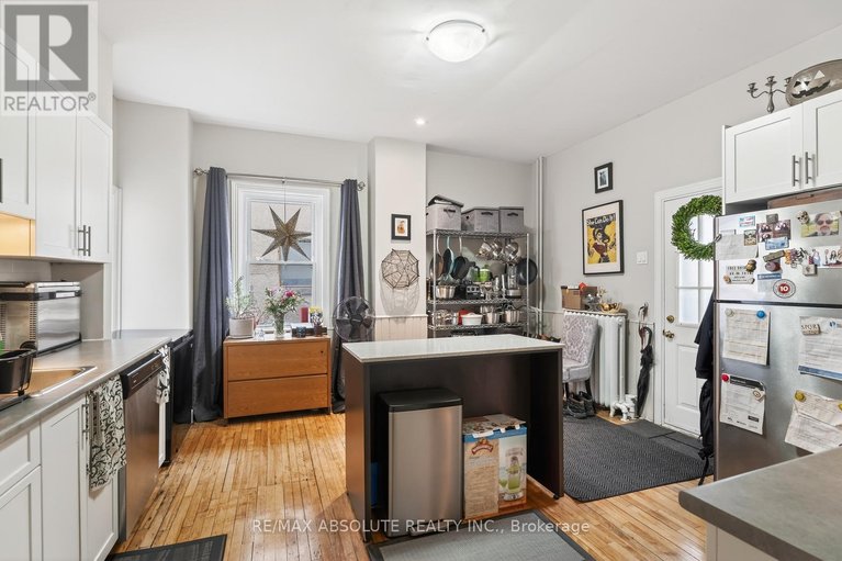 29562763/231-bell-street-n/west-centre-town/ottawa/ontario/K1R7E1_8