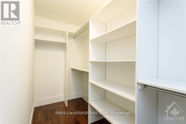 29456645/144-montauk/carleton-heights/ottawa/ontario/K2C2B4_29