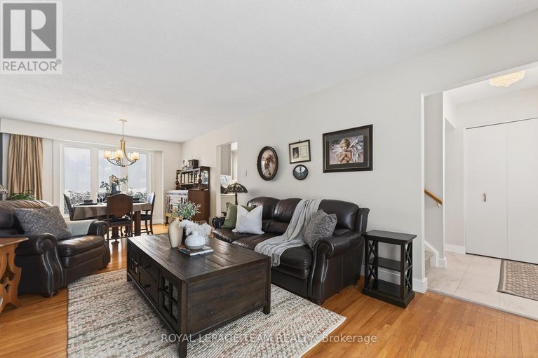 29302410/2690-hickson-crescent/redwood-park/ottawa/ontario/K2H6Y6_8