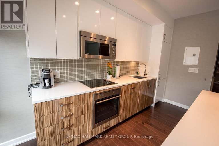 29312738/201-300-lisgar-street/ottawa-centre/ottawa/ontario/K2P0E2_10