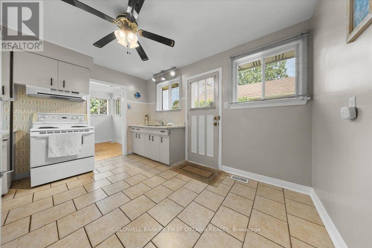 28744577/2146-rushton-road/mckellar-heightsglabar-park/ottawa/ontario/K2A1N7_9