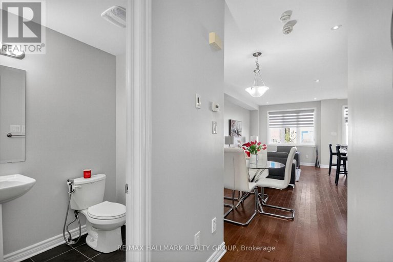 28923728/878-kilbirnie-drive/half-moon-bay/ottawa/ontario/K2J6G5_7