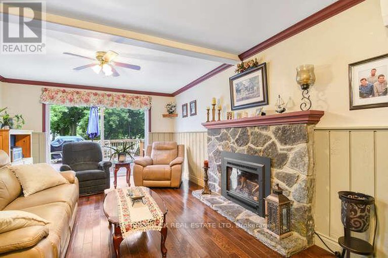 29446386/9101-county-15-road/augusta-twp/augusta/ontario/K0G1R0_27