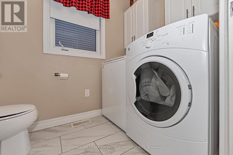 29375629/386-jasper-crescent/town-of-rockland/clarence-rockland/ontario/K4K0C7_18