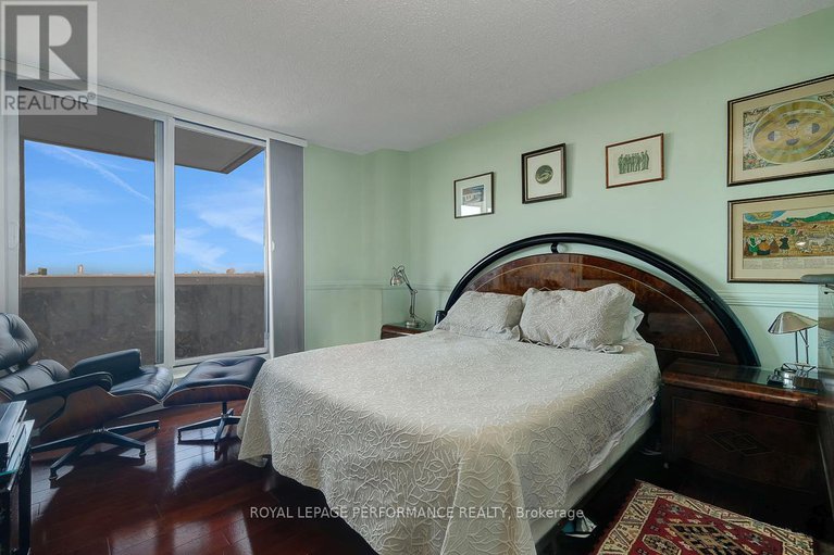 28285240/2105-2625-regina-street/lincoln-heights/ottawa/ontario/K2B5W8_14
