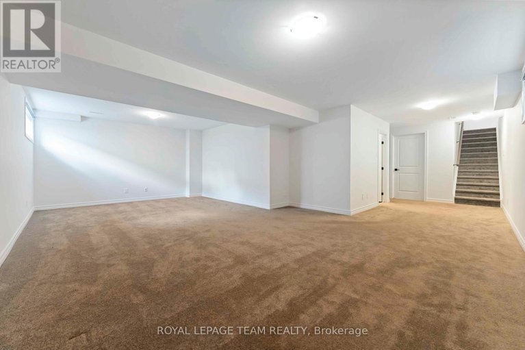 28647828/1010-brian-good-avenue/riverside-southgloucester-glen/ottawa/ontario/K4M0R3_46