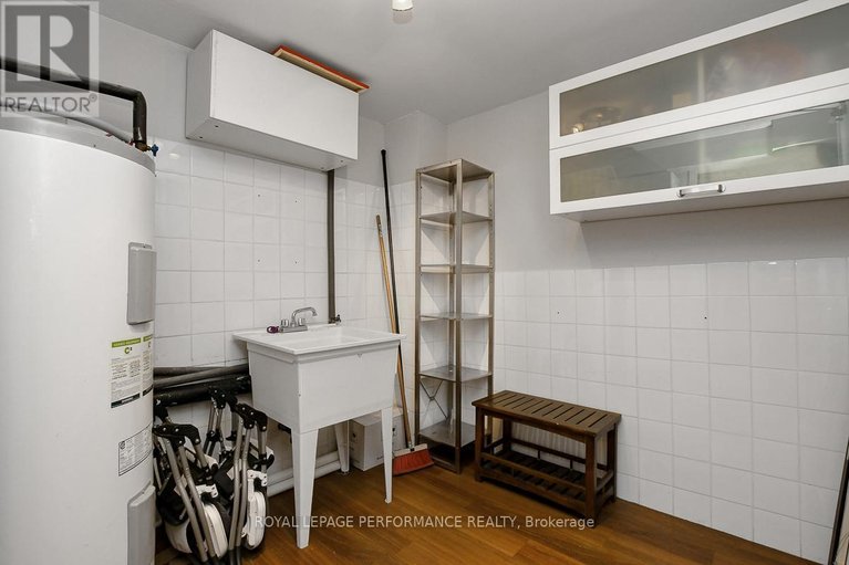 29463580/19-columbus-avenue/overbrook/ottawa/ontario/K1K1R2_44