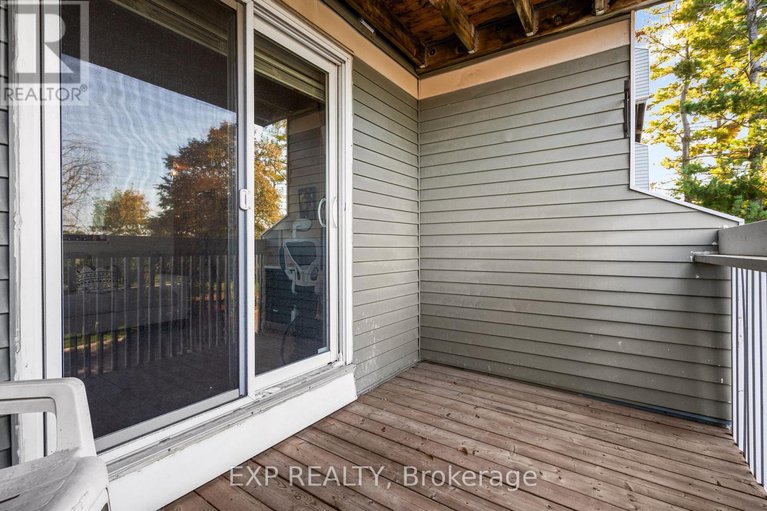 29252198/209-214-viewmount-drive/borden-farmstewart-farmcarleton-heightsparkwood-hills/ottawa/ontario/K2E7X3_15