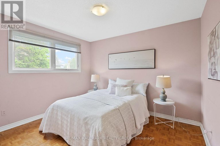28581725/2143-hubbard-crescent/beacon-hill-north/ottawa/ontario/K1J6L3_15