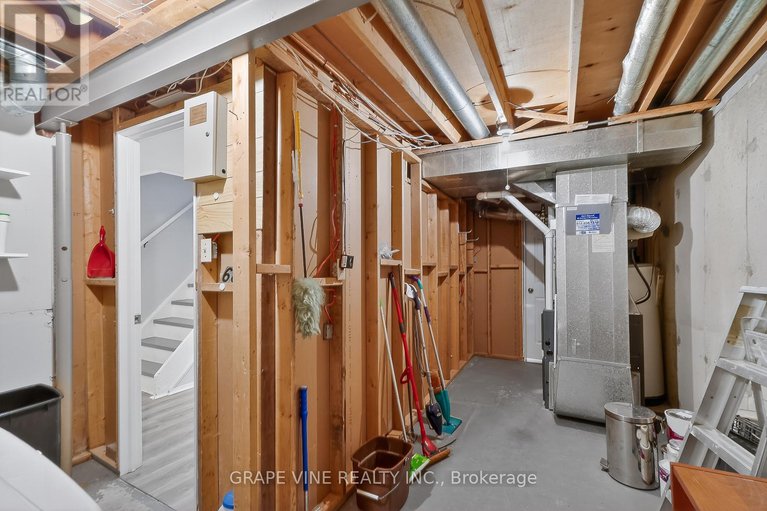 29208366/6885-bilberry-drive/convent-glen-north/ottawa/ontario/K1C2E8_35