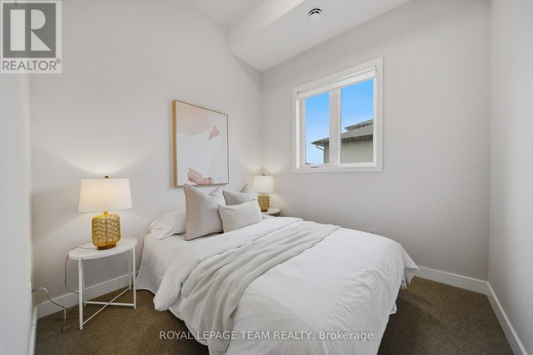29688478/519-crescendo-private/riverside-southgloucester-glen/ottawa/ontario/K1X0E4_16
