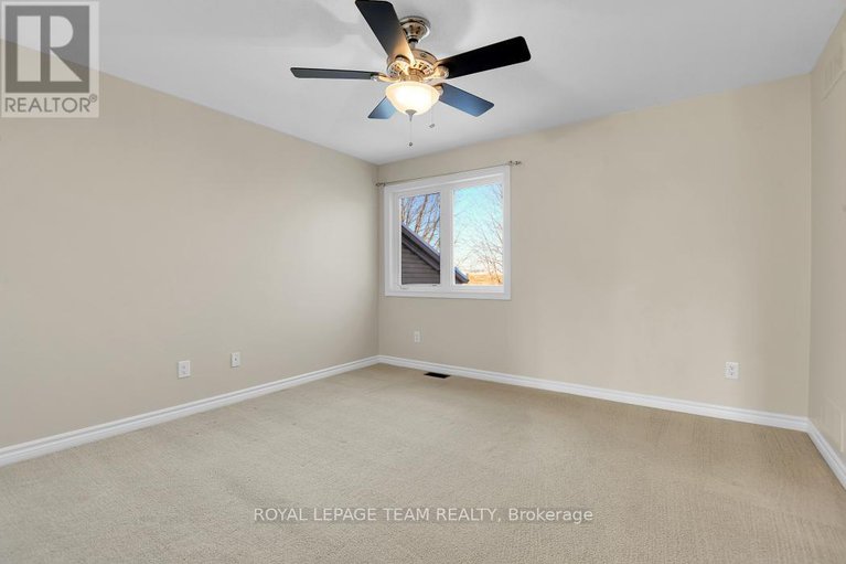 29177022/541-salzburg-drive/notting-hillsummerside/ottawa/ontario/K4A0C6_17