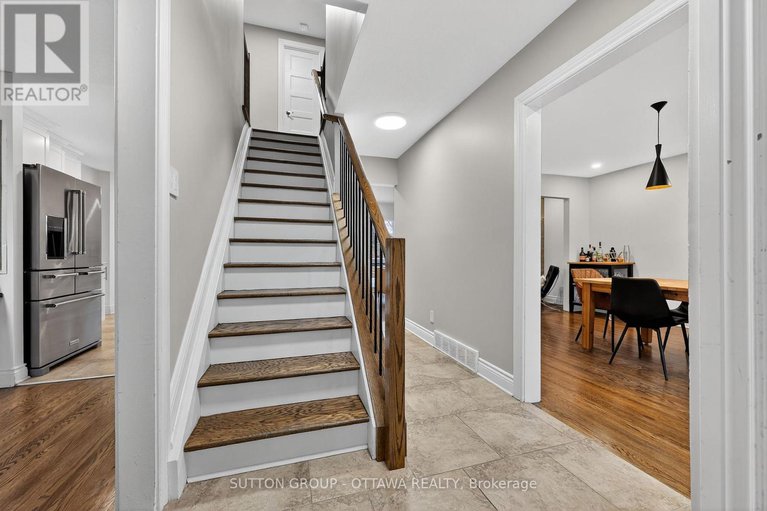 29128256/25-southpark-drive/blackburn-hamlet/ottawa/ontario/K1B3B8_18