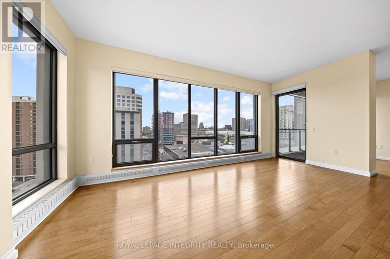 28904183/1207-90-george-street/lower-townbyward-market/ottawa/ontario/K1N0A8_12